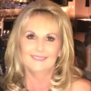 Meet your Posher, Monica